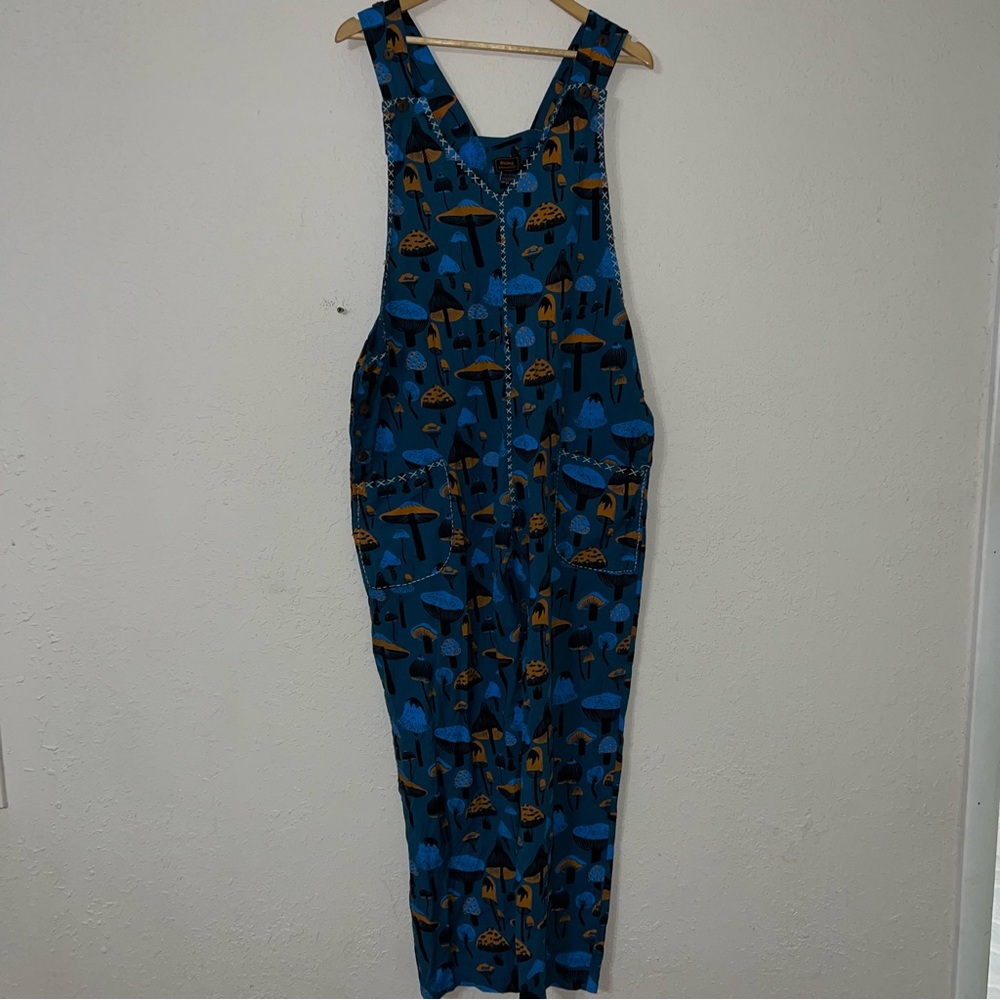 Rising International Blue and Black Geometric Jumpsuit